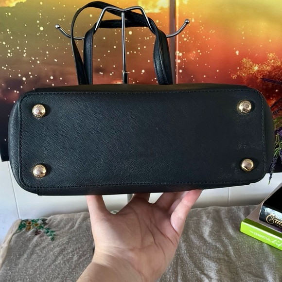 Michael Kors Jet Set Travel Tote - Picture 11 of 12